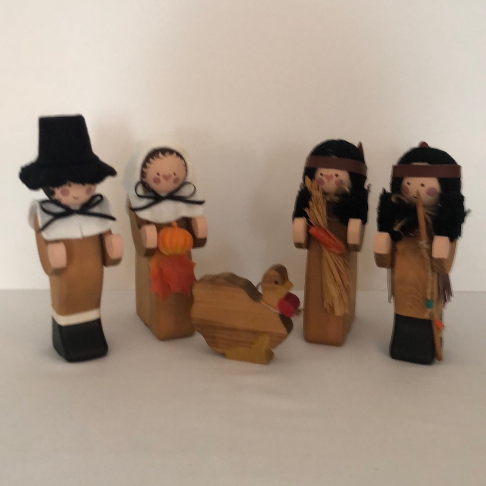 Thanksgiving Characters - Picture 12 of 12